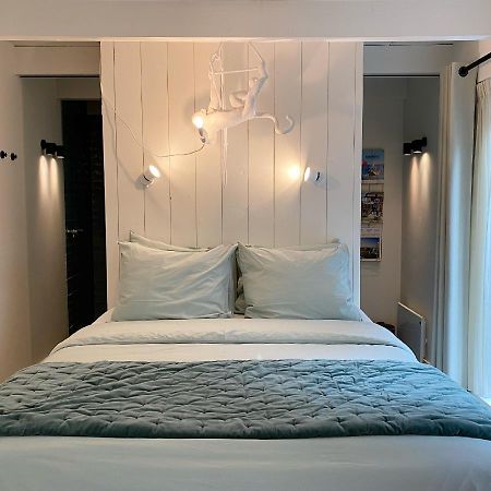 B&B 'T Gasthuysje Доккум Экстерьер фото
