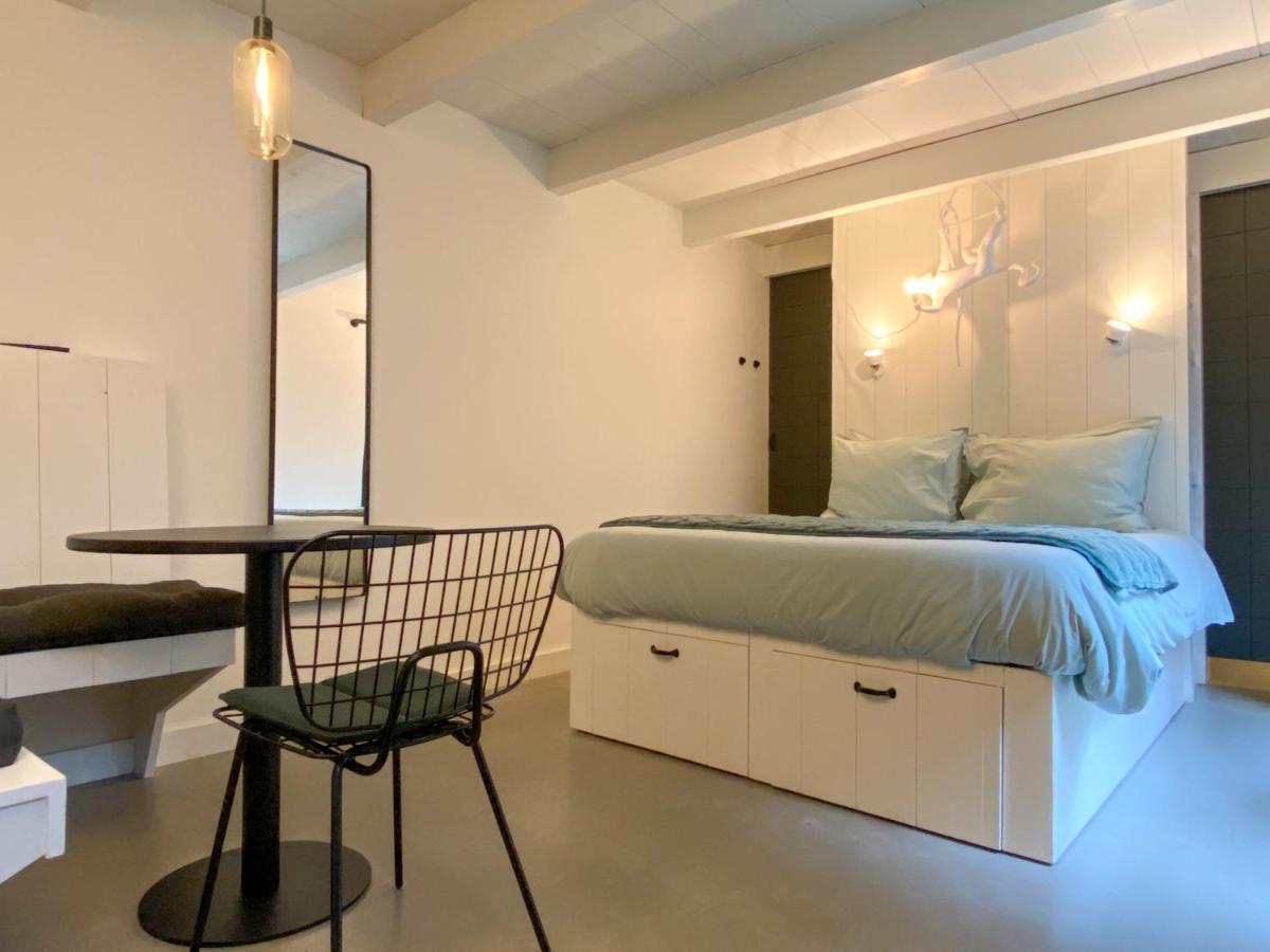 B&B 'T Gasthuysje Доккум Экстерьер фото